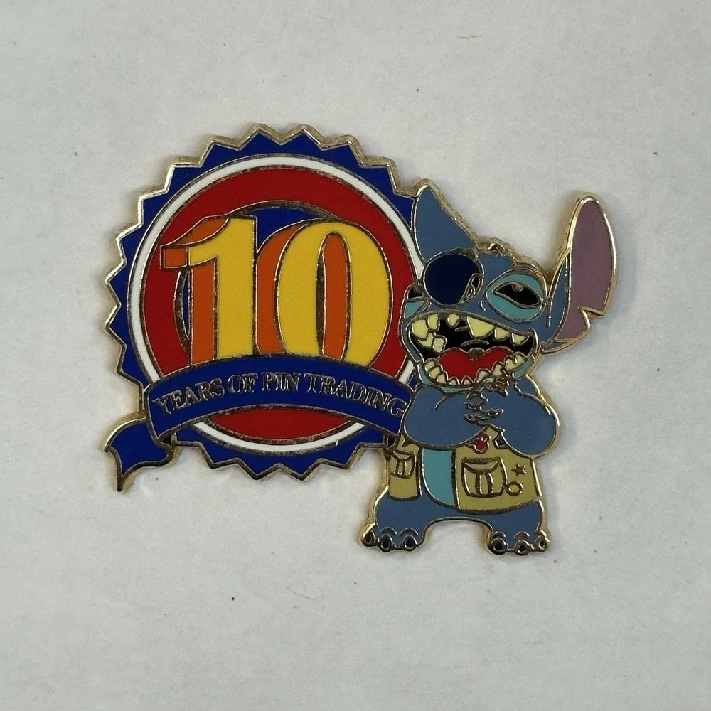 🌀 2009 Stitch 10 Years of Pin Trading – Limited‎ Edition of 2000